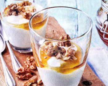 Десерт с йогуртом и орехами