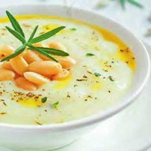 Крем-суп из белой фасоли с розмарином