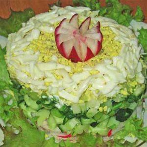 Салат с редисом