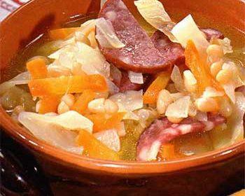 Польский фасолевый суп с колбасой