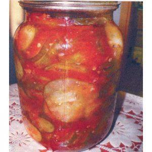 Огуречный салат в томатной заливке