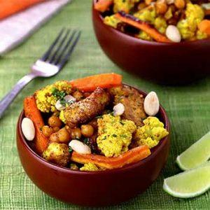 Курица с овощами и нутом по-индийски
