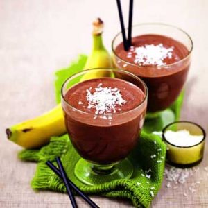 Шоколадный смузи с бананом и кокосовым молоком