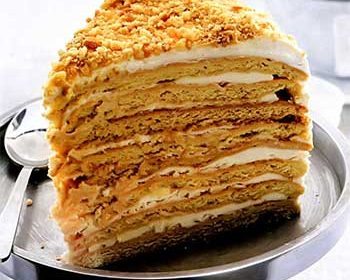 Медовый торт со сметанным кремом