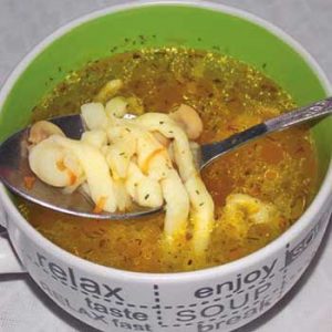 Грибной суп с домашней, лапшой в мультиварке