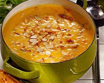 Сливочный суп с миндалем