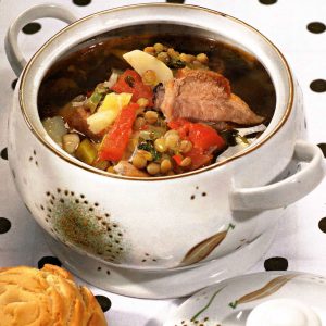 Суп из чечевицы со свиными ребрышками